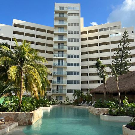 Hotel Calypso Cancun Bagian luar foto