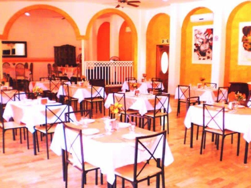 Hotel Calypso Cancun Bagian luar foto